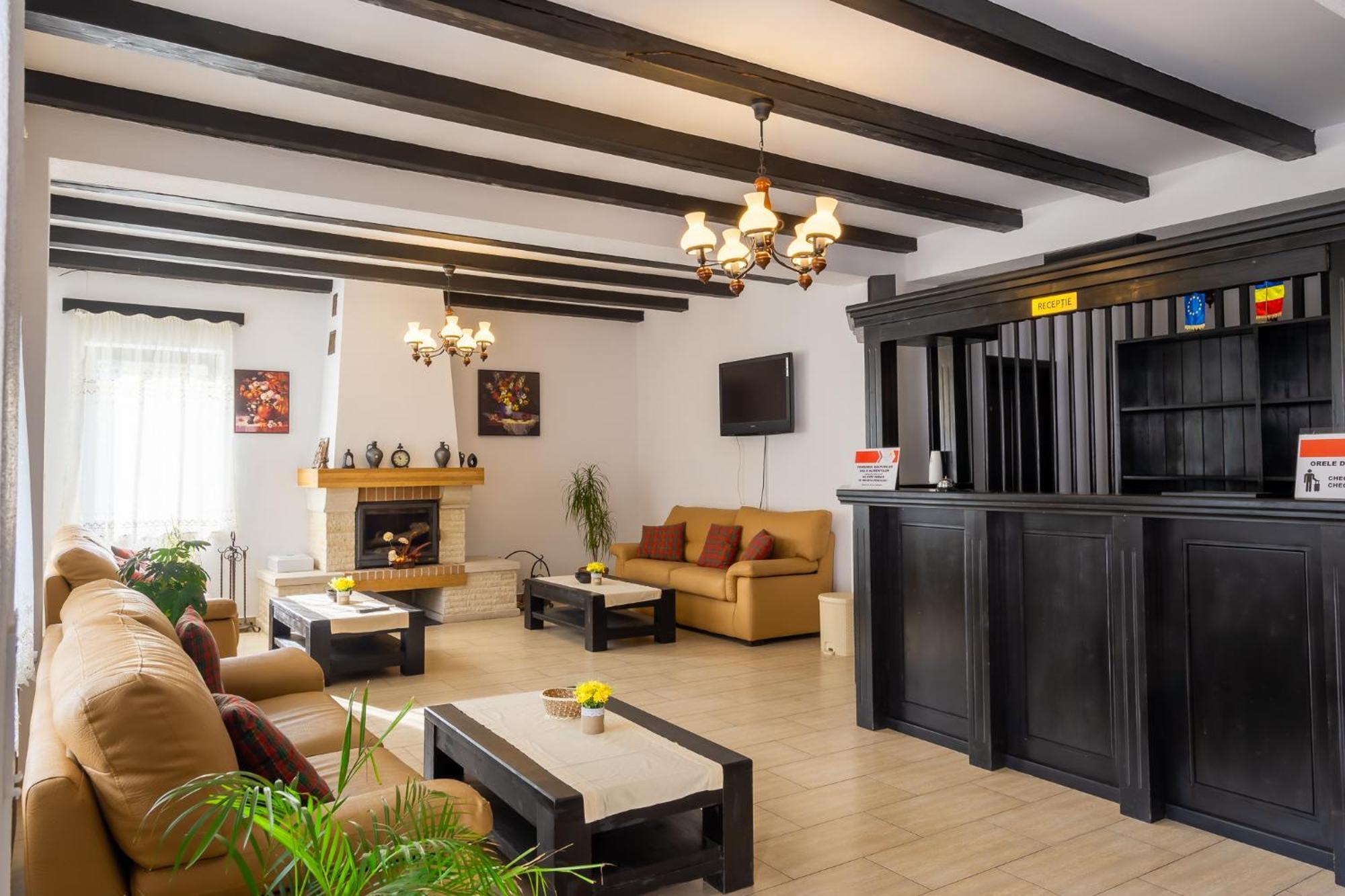 Poiana Soarelui Bed & Breakfast Moeciu De Sus Exterior photo