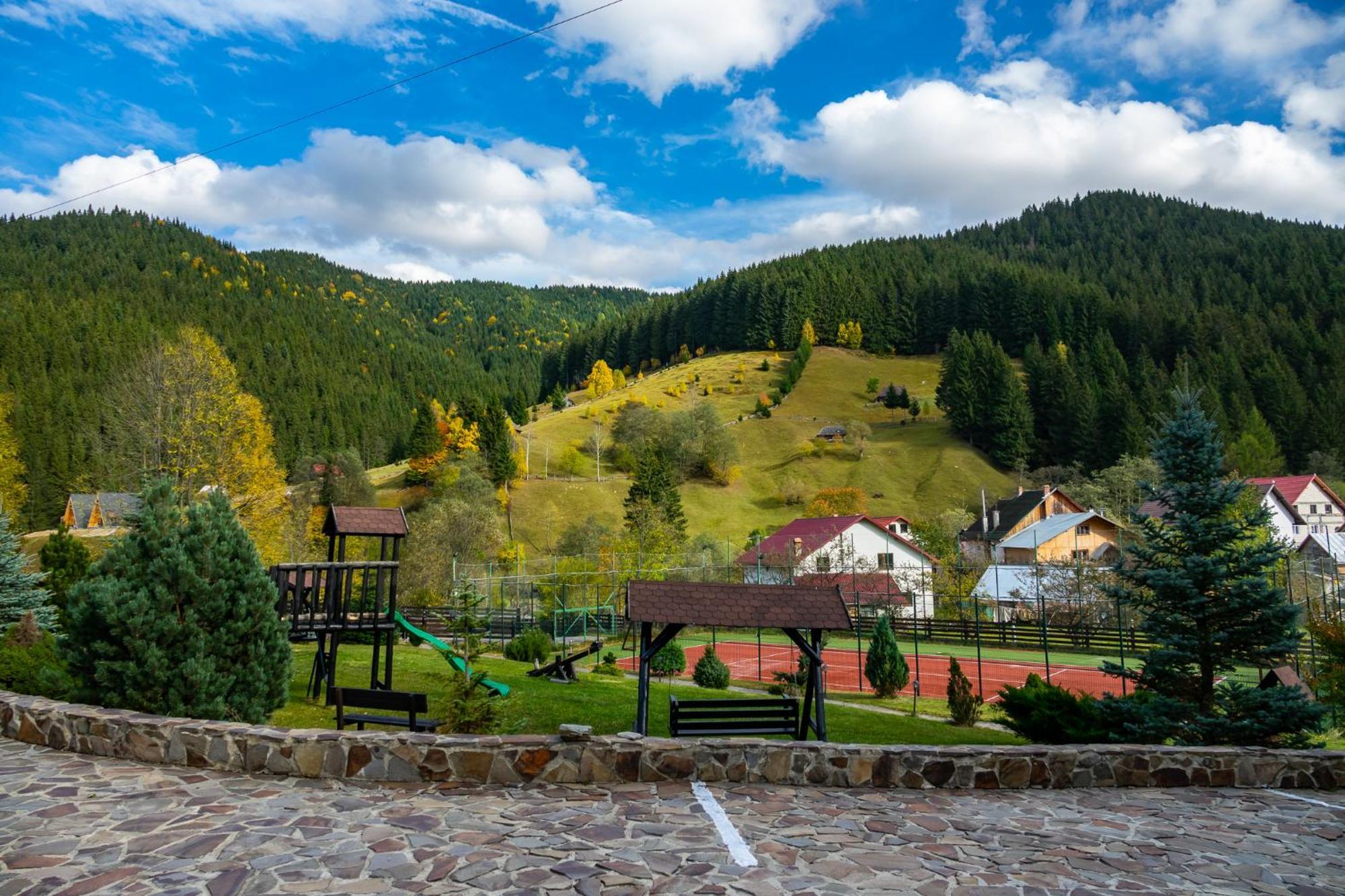 Poiana Soarelui Bed & Breakfast Moeciu De Sus Exterior photo